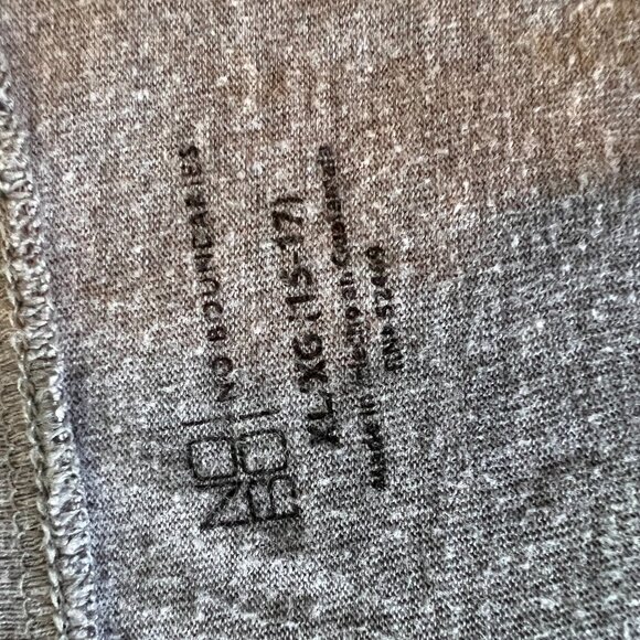 Long sleeve tee - Picture 3 of 3